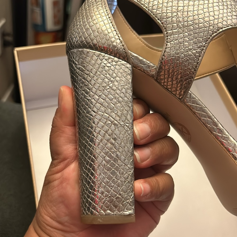 Michael Kors t strap zipper leather heels in gently used condition - Picture 11 of 16